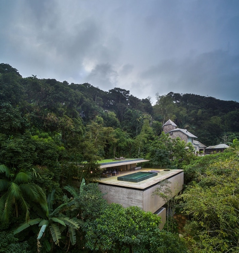 eco brutalism example jungle house